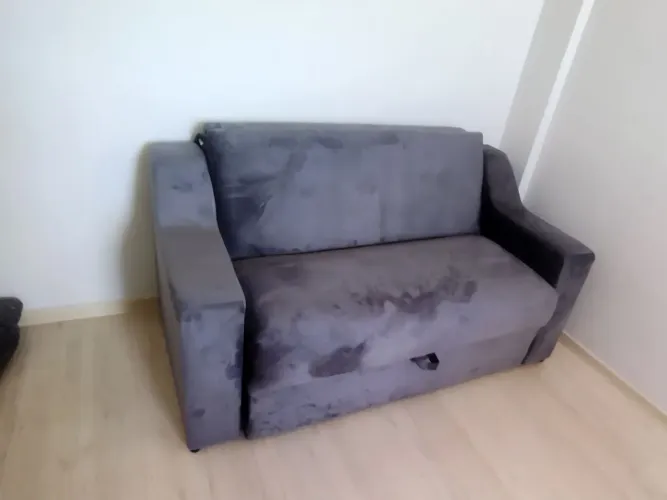 Sofá cama compacto