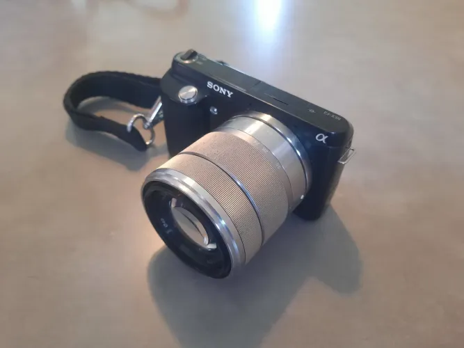 Câmera Sony Nex-F3