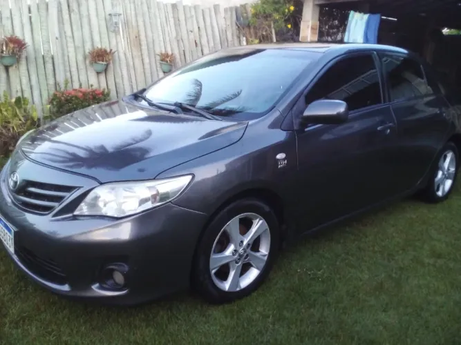 Toyota Corolla GLI 1.8 Flex 16V Aut. 2013