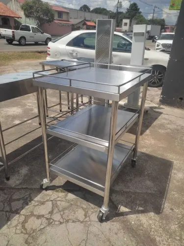 Carrinho de Serviço em Aço Inox - 3 níveis NOVO