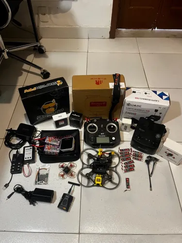 Kit Drone FPV completo com 2 drones!