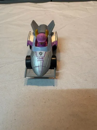 Miniatura Patrulha Canina Skye Usado - leia