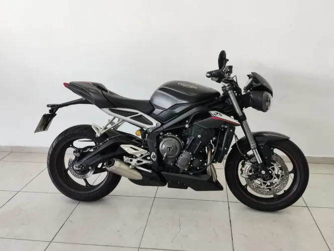Street Triple 765 RS 9mil km