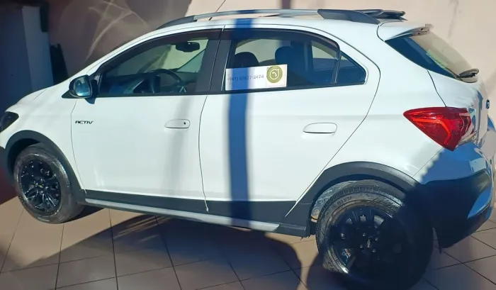 Chevrolet Onix Activ 1.4 8V Flex Mec. 4P 2017