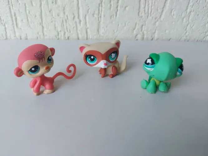Trio littest pet shop (LPS) hasbro