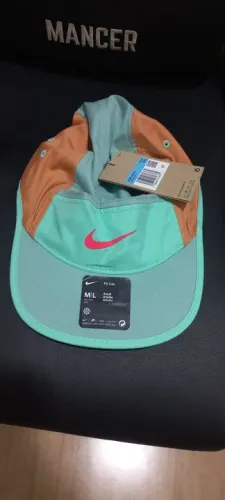 Boné Nike Fly Cap Verde e Laranja