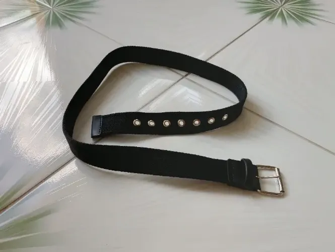 Cinto preto com fivela basic