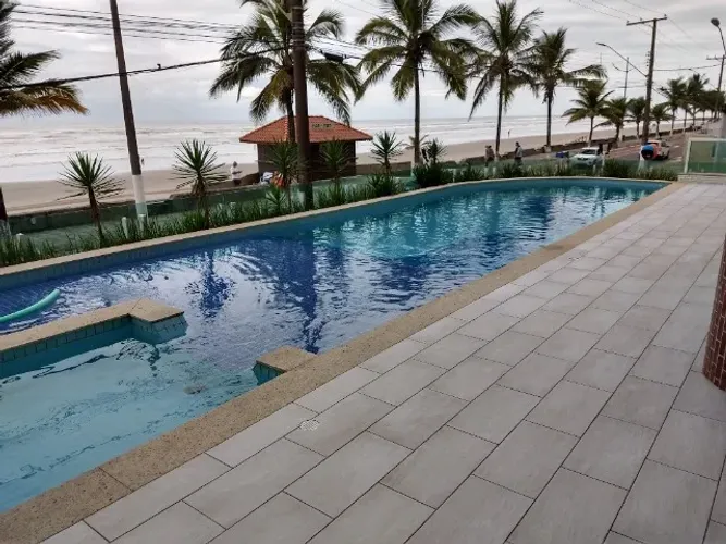 Apartamento de frente para o mar