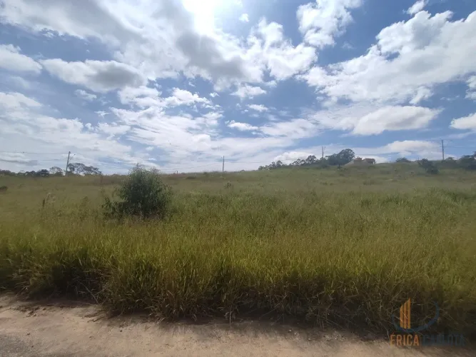 Lote a venda bairro Tiradentes Conselheiro Lafaiete MG