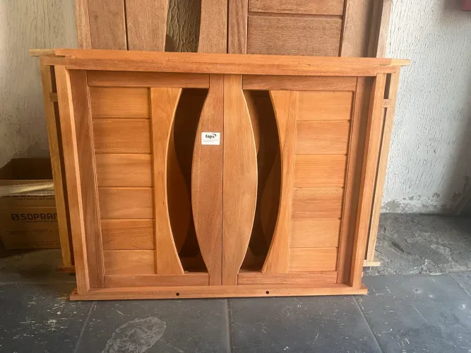 JANELA COM DETALHE PARA VIDRO (valor no din/pix)
