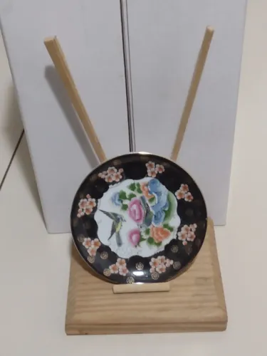 Antigo pires de porcelana chinesa