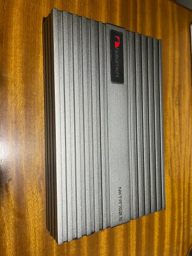 Amplificador de som automotivo Nakamichi 5 canais classe AB
