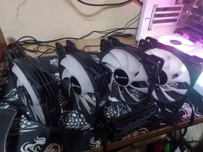 Kit fans 4 fans RGB com controladora Phantom 