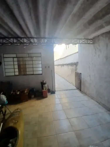 Casa no Parque Santo Antônio, próxima ao centro e sem escadas para aluguel