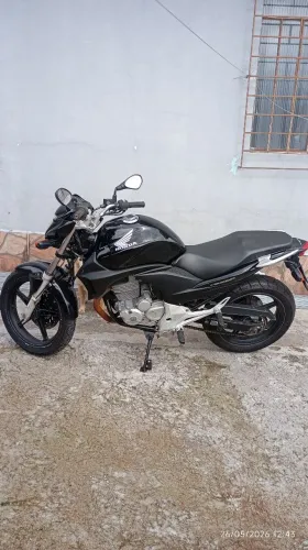 Vendo ou troco cb 300