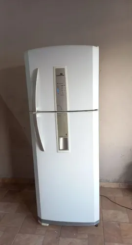 Geladeira frost free 220 volts