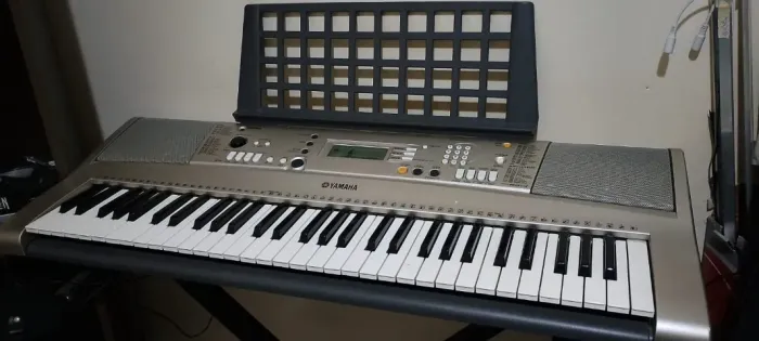 Teclado Yamaha Psr-e313 61 Teclas Psr Series