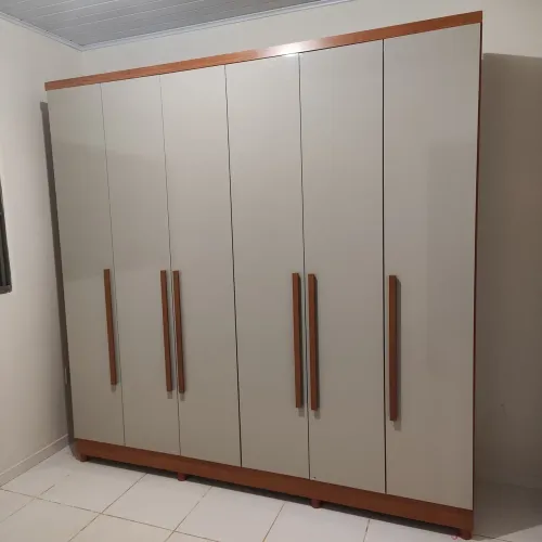 Guarda Roupas 6 Portas Novo