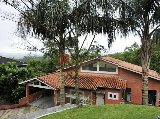 Condomínio Parque das Artes Jardim Indaiá - Embu das Artes Código 216