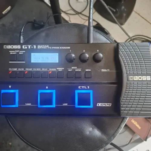 Boss GT1 pedaleira pedal de guitarra multiefeitos