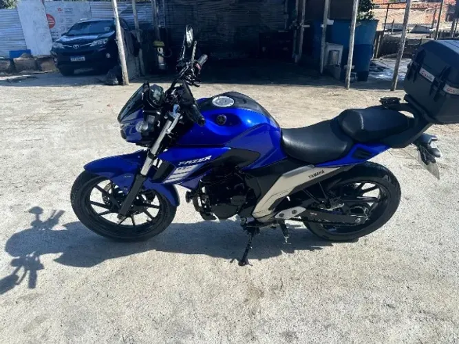 YAMAHA FZ25 FAZER ABS 2022/2022 - ÚNICO DONO - COMPLETA