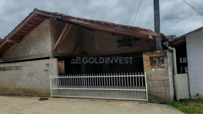 Vende - se casa no Lageado Baixo Guabiruba