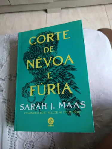 Corte De Névoa e fúria 