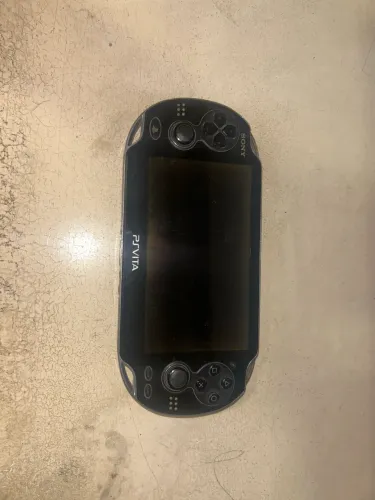 VENDO PLAYSTATION VITA + 5 JOGOS