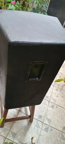 Vendo caixas de som profissional em boas condições de uso