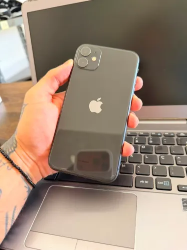iPhone 11 64GB