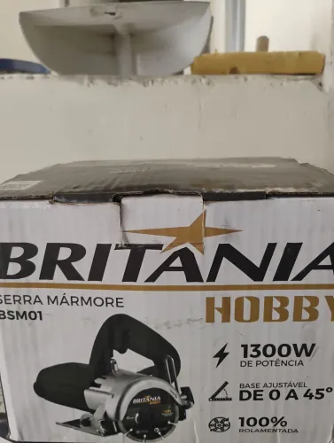 Vendo serra mármore Britânia muito nova só usada uma vez 