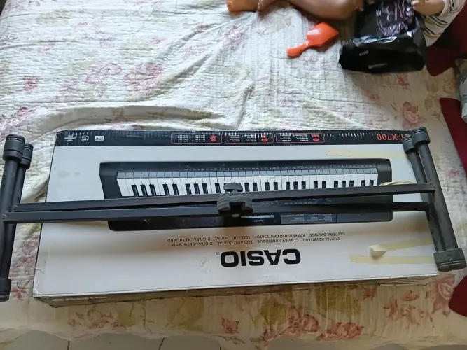 Vendo teclado ctx 700