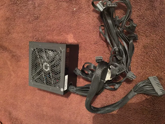 Fonte gamemax gx600