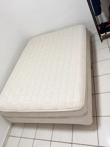Colchão com box de Casal