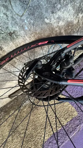 Bicicleta Aluninio Aro29 EVER 21V câmbio Shimano