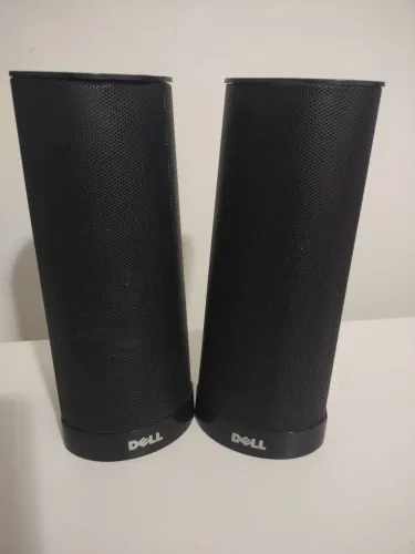 par de caixas de som Dell para PC