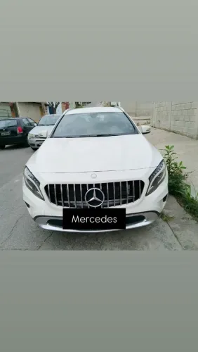Mercedes-Benz GLA 200 Adv. 1.6/1.6 TB 16V Flex Aut. 2016
