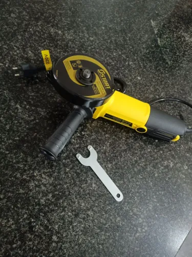 Esmerilhadeira 220v
