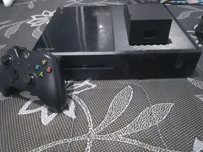 Xbox One Fat 512GB | Console, Controle, Fonte e Minecraft