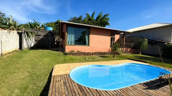 Casa Charmosa com 1.000m² e Vista de Tirar o Fôlego!