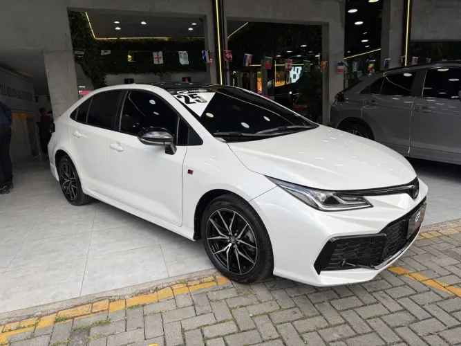 Toyota Corolla GR-Sport 2.0 Flex 16V AUT 2025