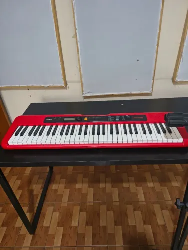 Teclado Casio Casiotone CT-S200 Vermelho 61 Teclas