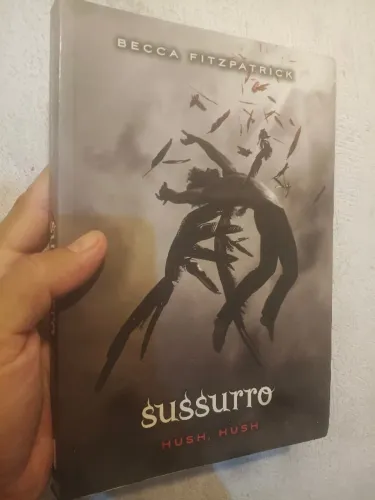 Quadrilogia Becca Fitzpatrick Sussurro , Crescendo , Silêncio , Finale 4 Livros !!!!!!!!