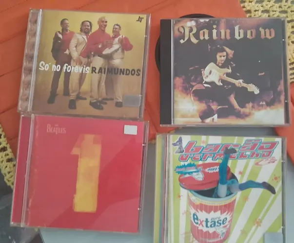 Vendo Cds cada um por R$ 30,00