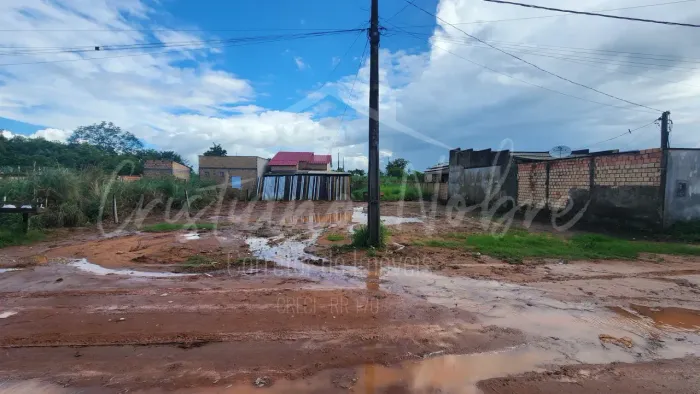 Vende este Excelente Terreno no Bairro Cidade Satélite