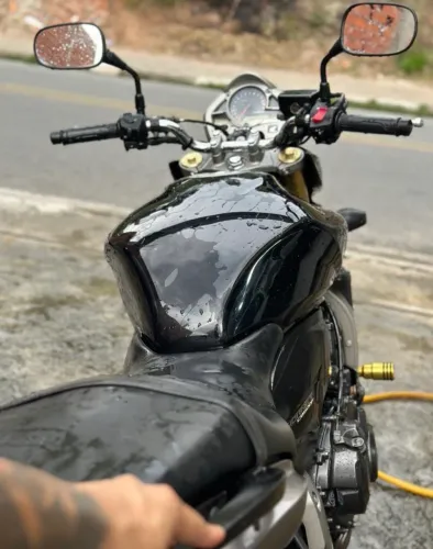 Hornet 600