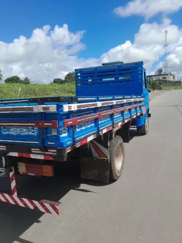 Caminhão Mercedes 