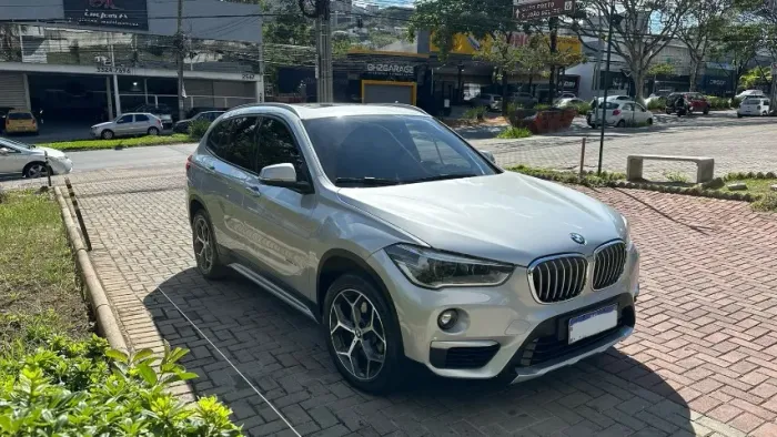 BMW X1 Sdrive 20I X-line 2.0 TB Active Flex 2018