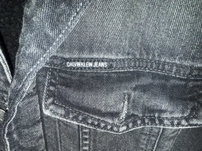 Jaqueta Calvin Klein 