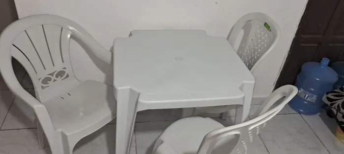 Mesa cm cadeiras